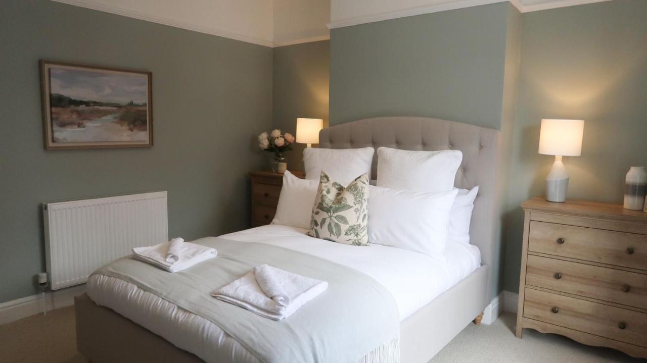 Luxury Living Outside The City Walls - Sleeps Six! Честер Екстер'єр фото