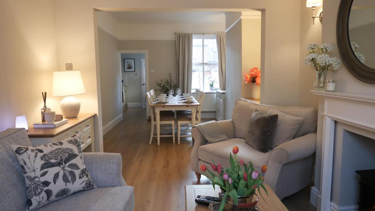 Luxury Living Outside The City Walls - Sleeps Six! Честер Екстер'єр фото