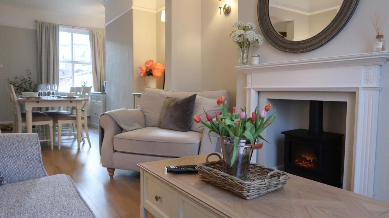 Luxury Living Outside The City Walls - Sleeps Six! Честер Екстер'єр фото